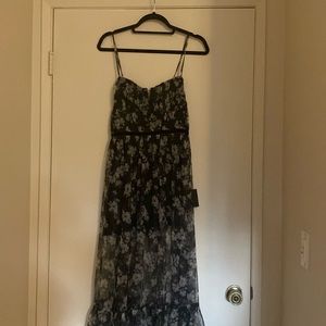 NWT Lulu’s Black Gray Floral Dress
